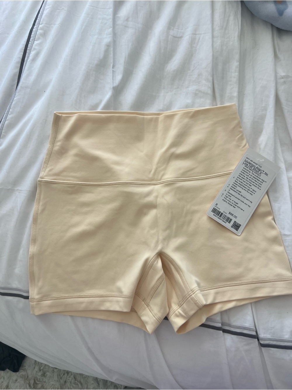Lululemon Align No Line High-Rise Short 4” Buttercream - Picture 4 of 7